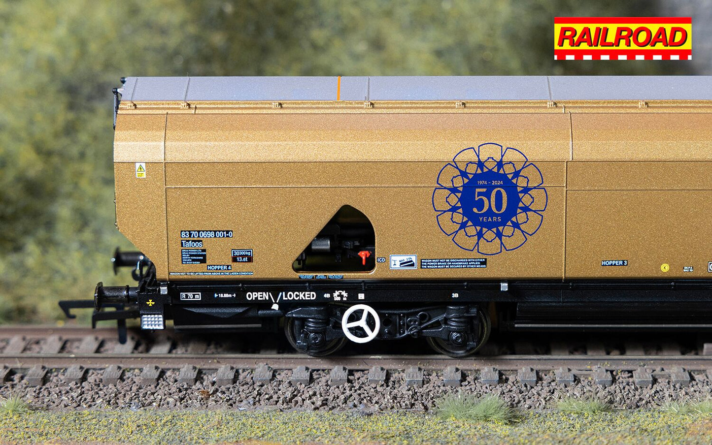 Hornby R60322 Drax - Biomass - Wagon - Gold Livery (Drax 50th Anniversary) - Chester Model Centre