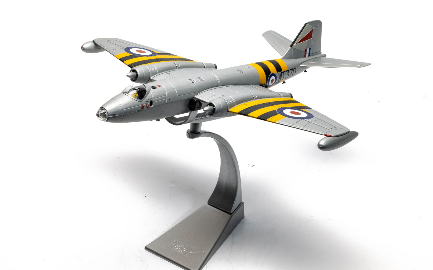 Corgi Aviation Archive English Electric Canberra B.6 AA34711 - Chester Model Centre