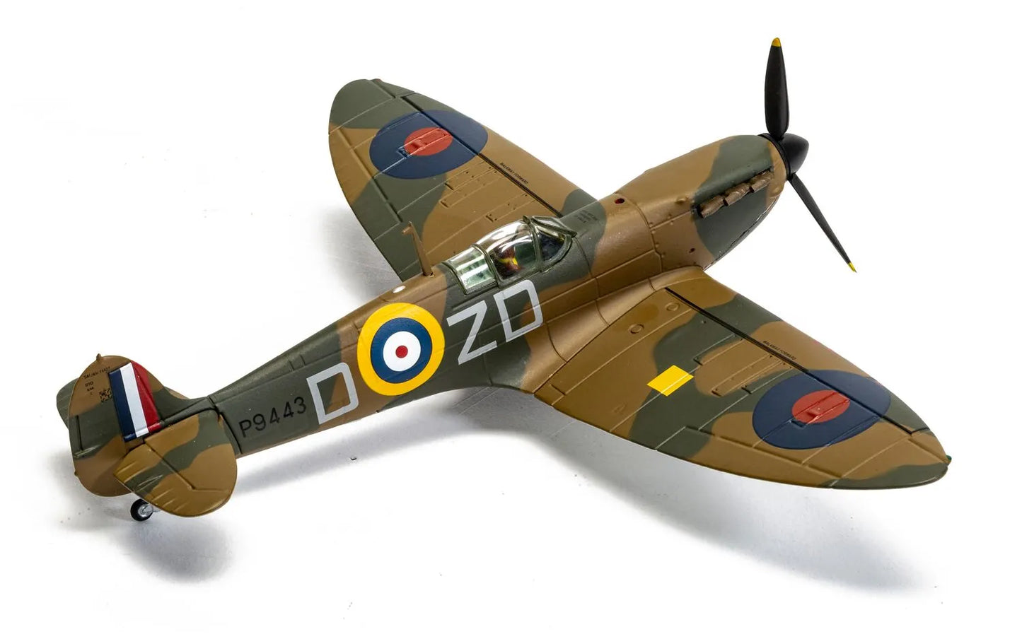 CORGI AA39216 Supermarine Spitfire MkI - RAF No.222 Sqn - Flt Lt Douglas Bader (Battle of Britain 85) - Chester Model Centre