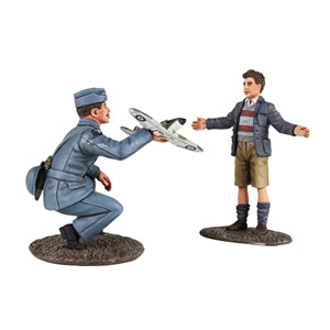 25027 RAF Pilot with Model Spitfire and Child - Chester Model Centre