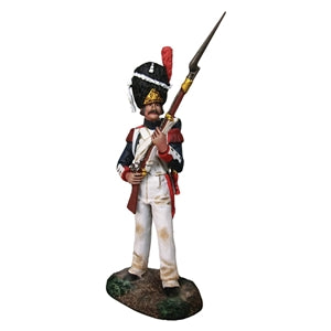 36199 French Imperial Guard Standing Defending No 2 - Chester Model Centre