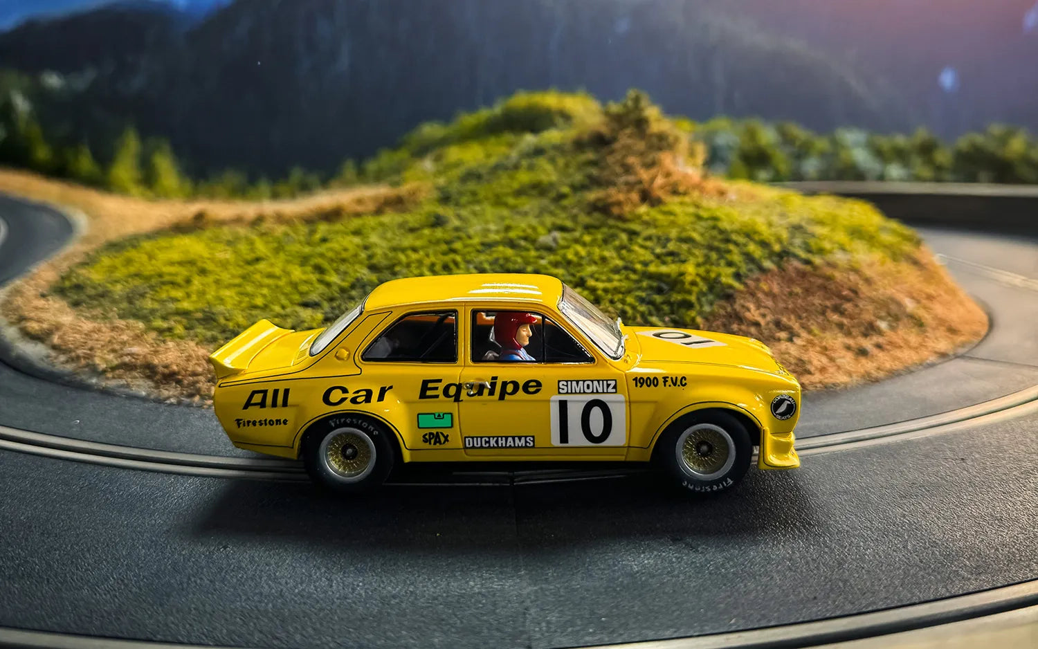 Scalextric C4590 Ford Escort MK1 – All Car Equipe – Nick Whiting - Chester Model Centre