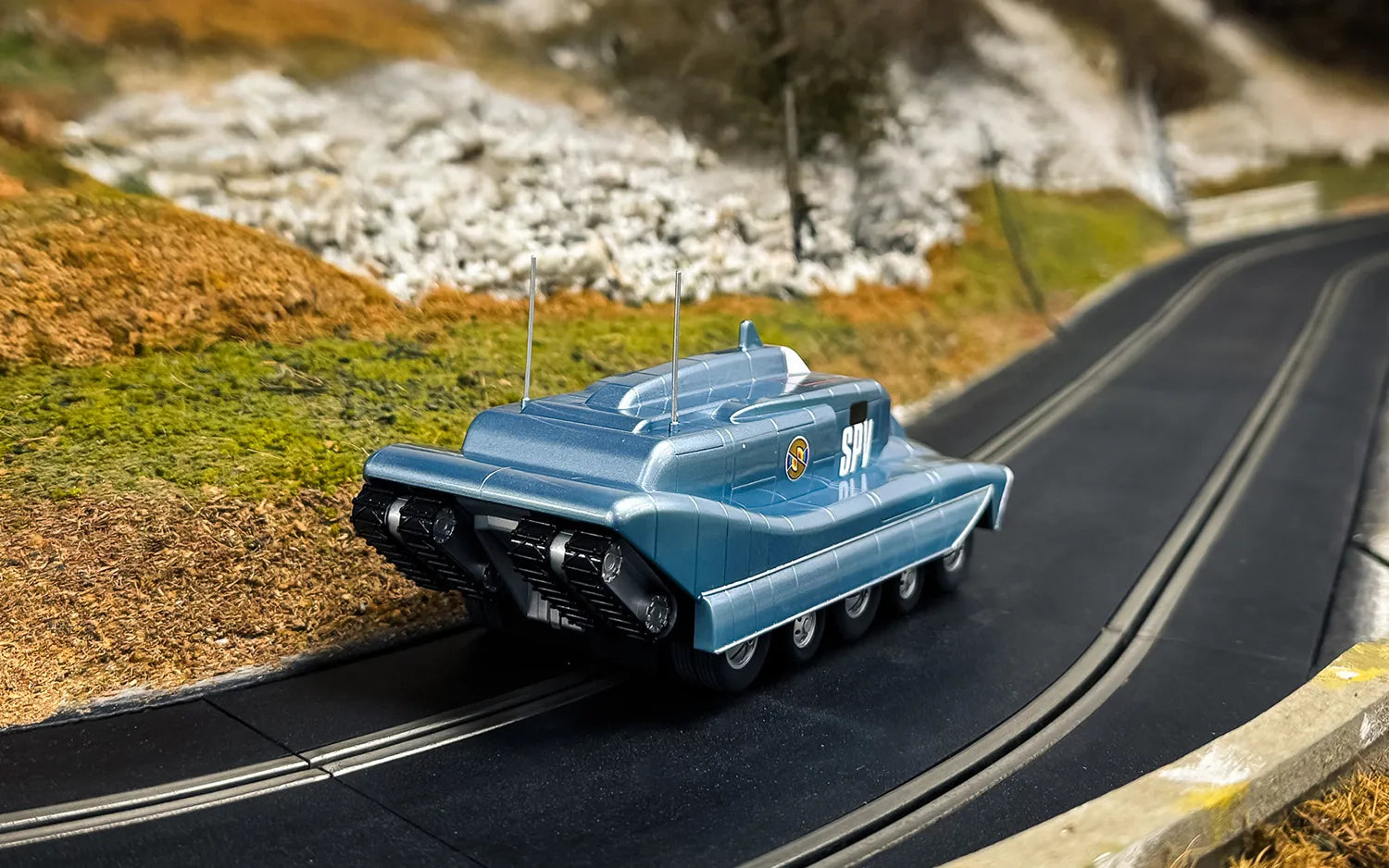 SCALEXTRIC C4605 Spectrum Pursuit Vehicle (SPV) - Captain Scarlet - Chester Model Centre
