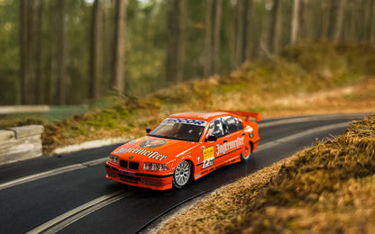 SCALEXTRIC C4624 BMW 320i - STW 1998 - Jagermeister - Chester Model Centre
