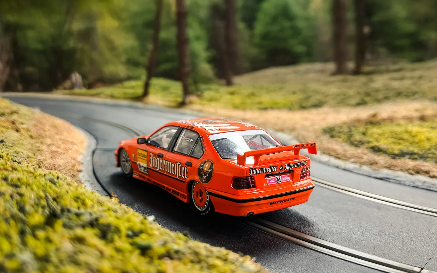 SCALEXTRIC C4624 BMW 320i - STW 1998 - Jagermeister - Chester Model Centre