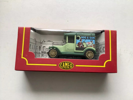 Cameo from Corgi - The Village Collection Dog & Gun Car Model - Chester Model Centre