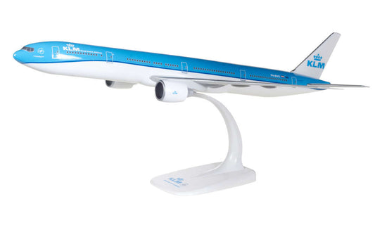 Herpa HA610872 Snapfit Boeing 777-300ER KLM (1:200) - Chester Model Centre