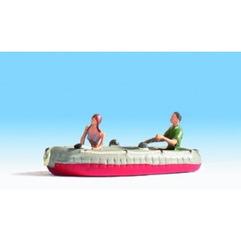 Noch HO16815 Dinghy with Figures - Chester Model Centre