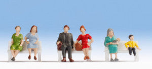 Noch 18131 Figurette Sedute Per Modellismo Ferroviario | Scala H0, 1:87 | Personaggi In Plastica Per Diorami E Paesaggi