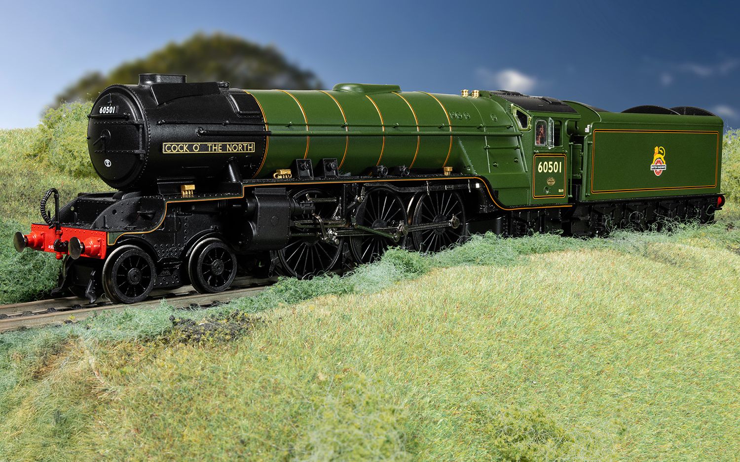 HORNBY R30395SS BR (Early) - Thompson A2-2 - 60501 'Cock O the North' (With Steam Generator) - Chester Model Centre