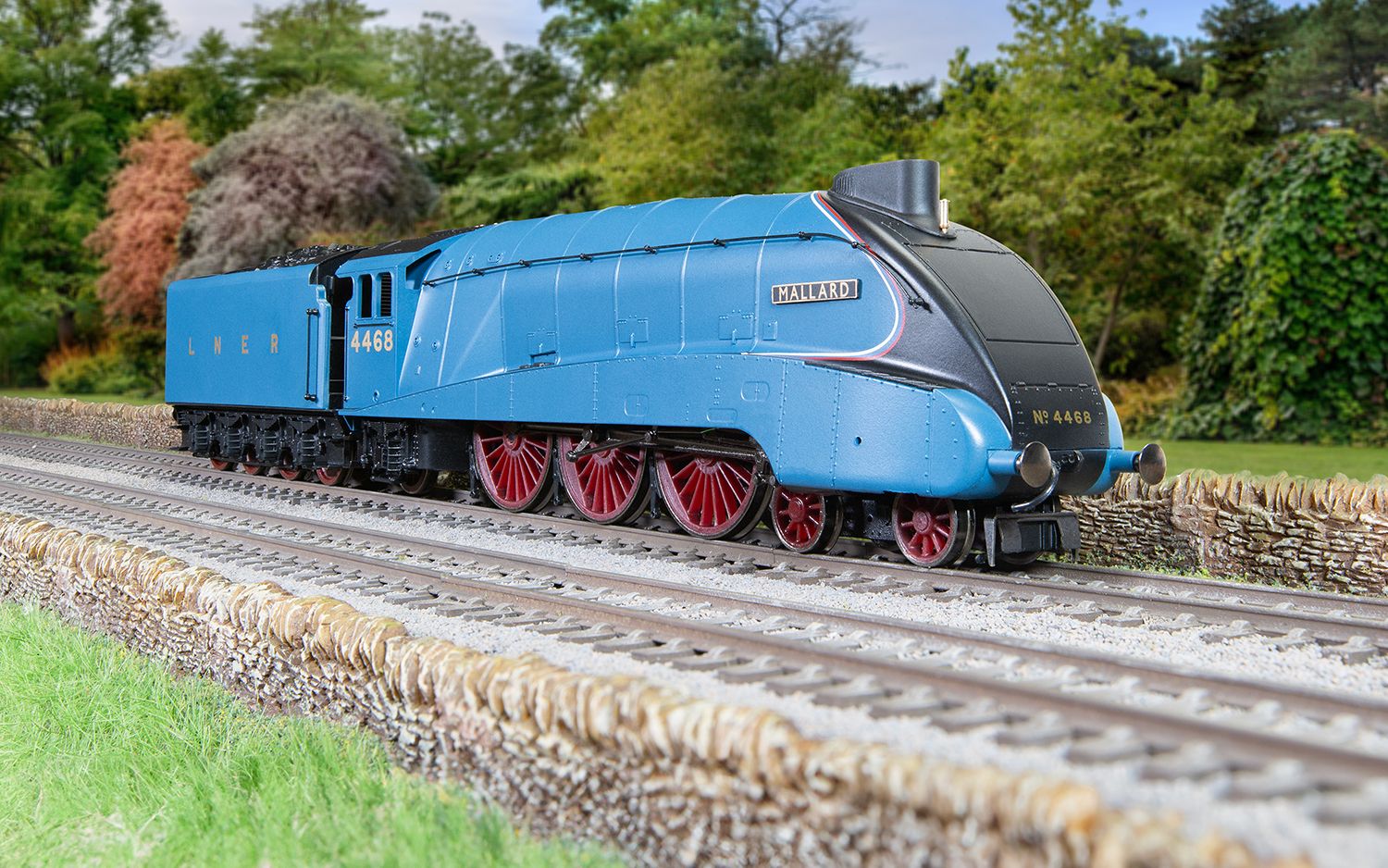 Hornby R3395TTS LNER - A4 Class - 4468 ‘Mallard’ (Sound Fitted) - Chester Model Centre