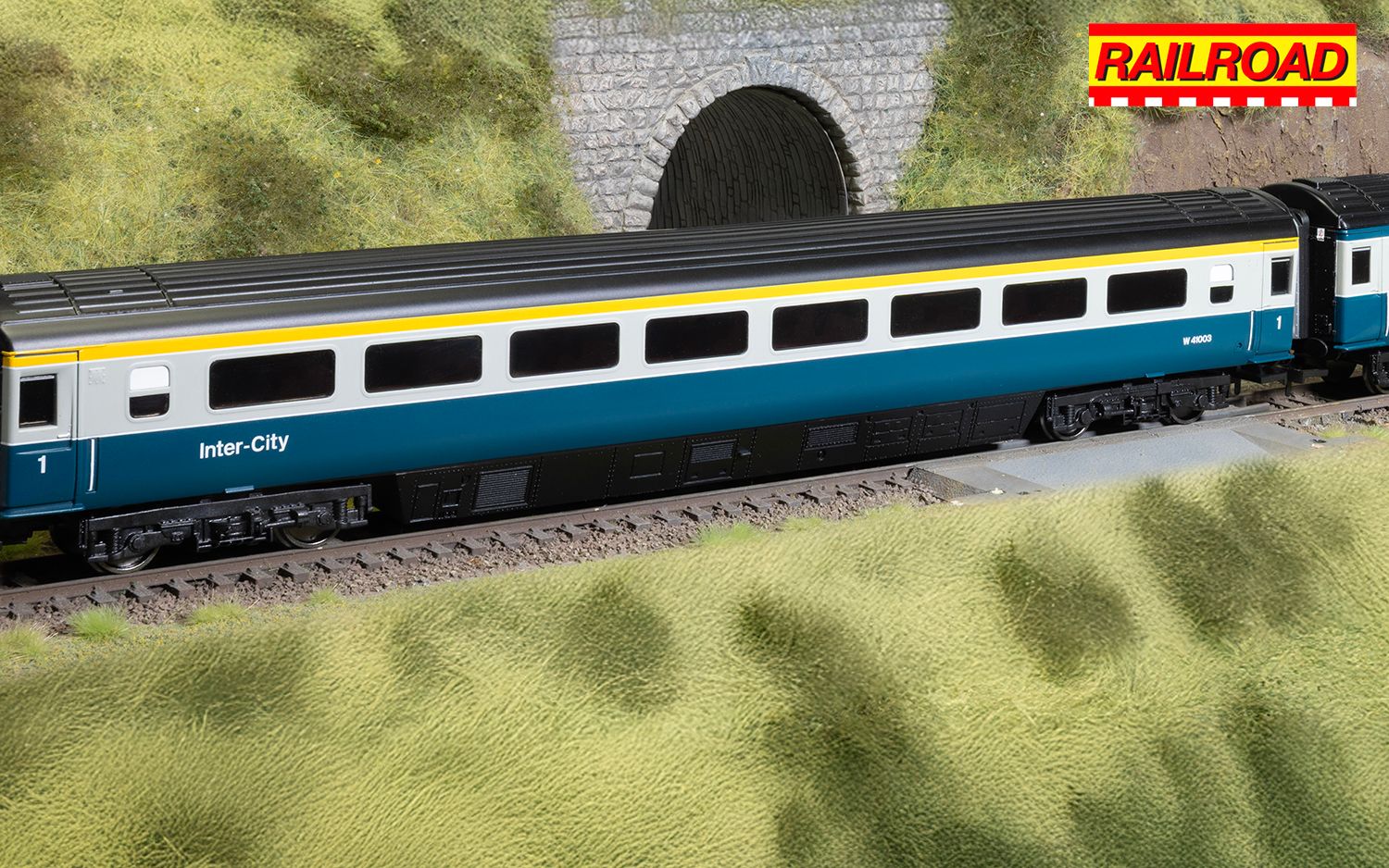 HORNBY R40485 RailRoad: BR Intercity - 41003 - Mk3 FO Coach Era 8 - Sectorisation (1982 - 1997) - Chester Model Centre
