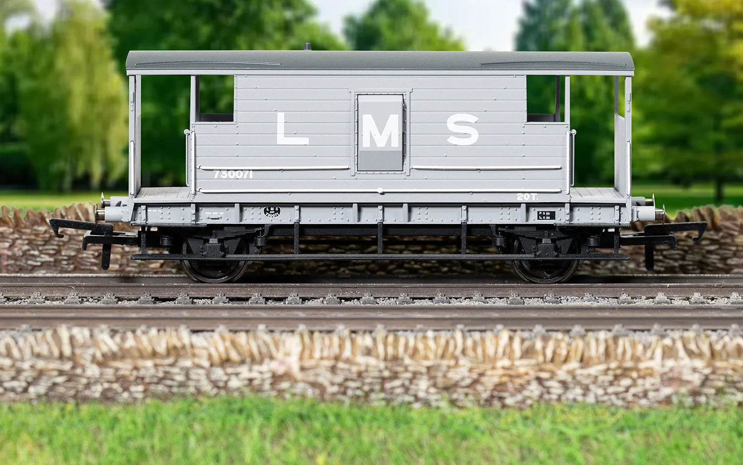 Hornby R60285 OO Gauge LMS Grey 20T Brake Van No.730071 - Chester Model Centre