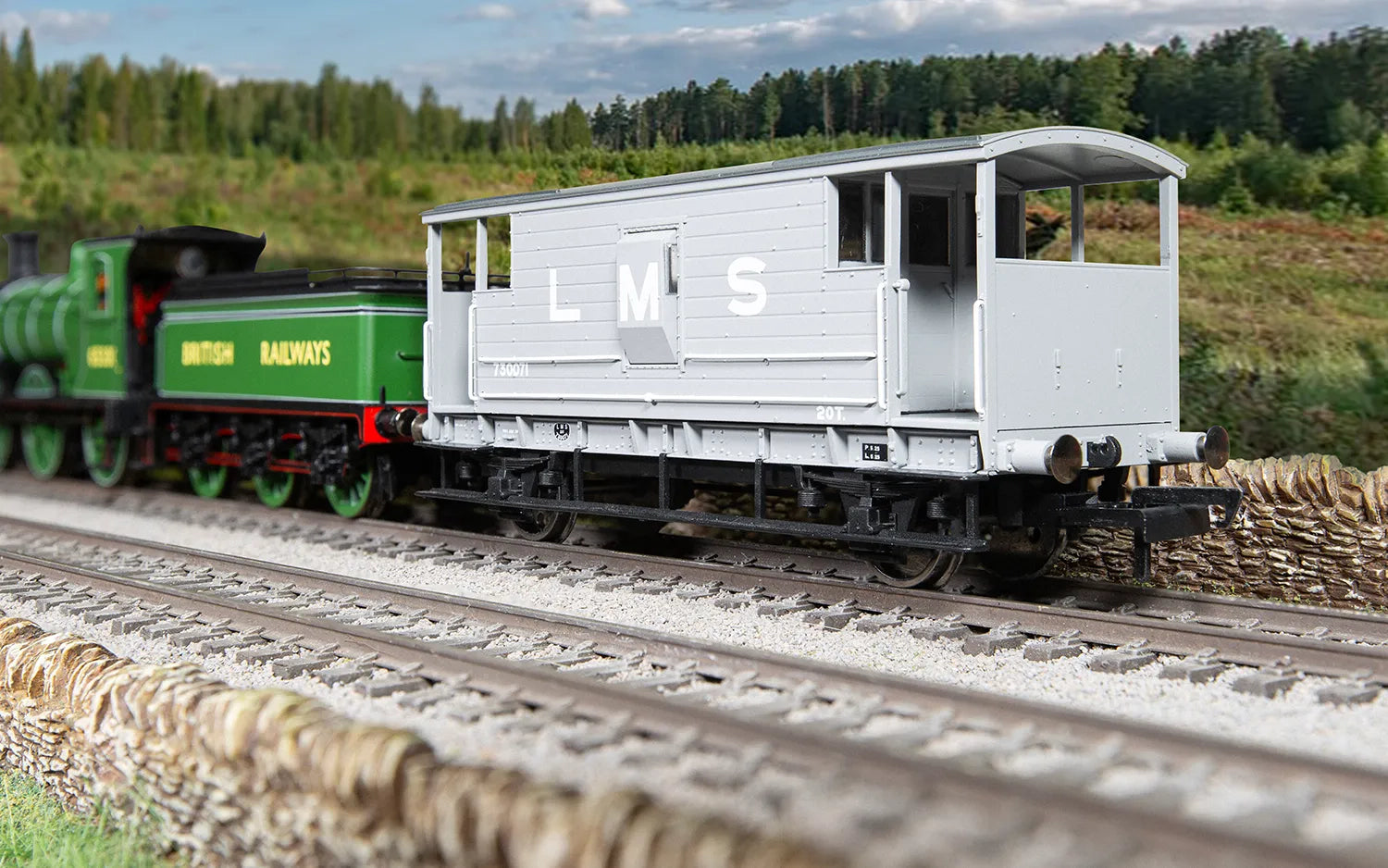 Hornby R60285 OO Gauge LMS Grey 20T Brake Van No.730071 - Chester Model Centre
