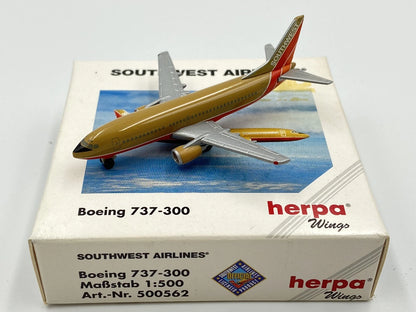 HERPA WINGS (500562) 1:500 SOUTHWEST AIRLINES BOEING 737-300 BOXED - Chester Model Centre
