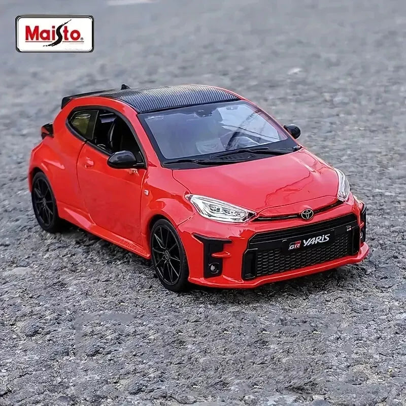 Maisto #32909 1/24 Scale Die-Cast 2021 Toyota CR Yaris Model Car - Red - Chester Model Centre