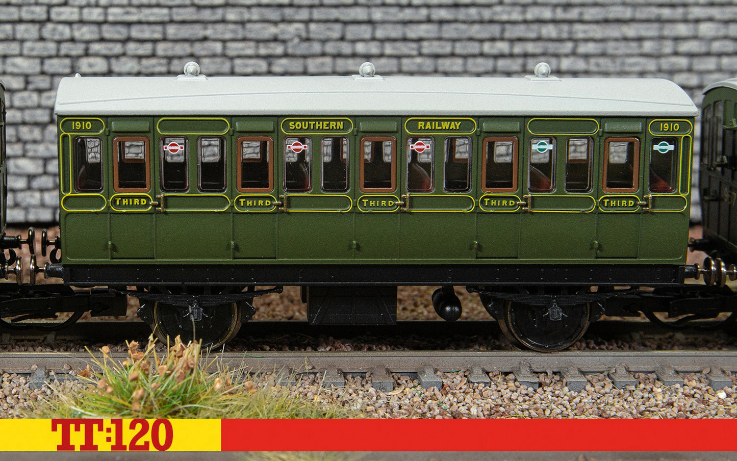SALE - Hornby TT4052 SR 4 Wheel Coach 3rd Class - '1910'