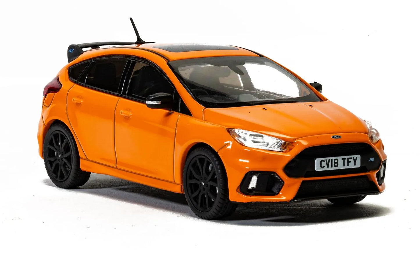 Vanguards 1/43 Ford Focus RS MK3 – Teinte Heritage Deep Orange – Miniature De Collection