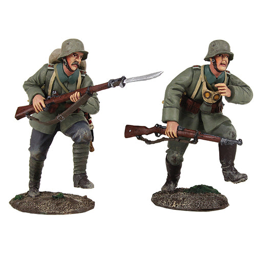 Attack' 1916-18 German Infantry Assault Team - 2 Piece Set  '23097 - Chester Model Centre
