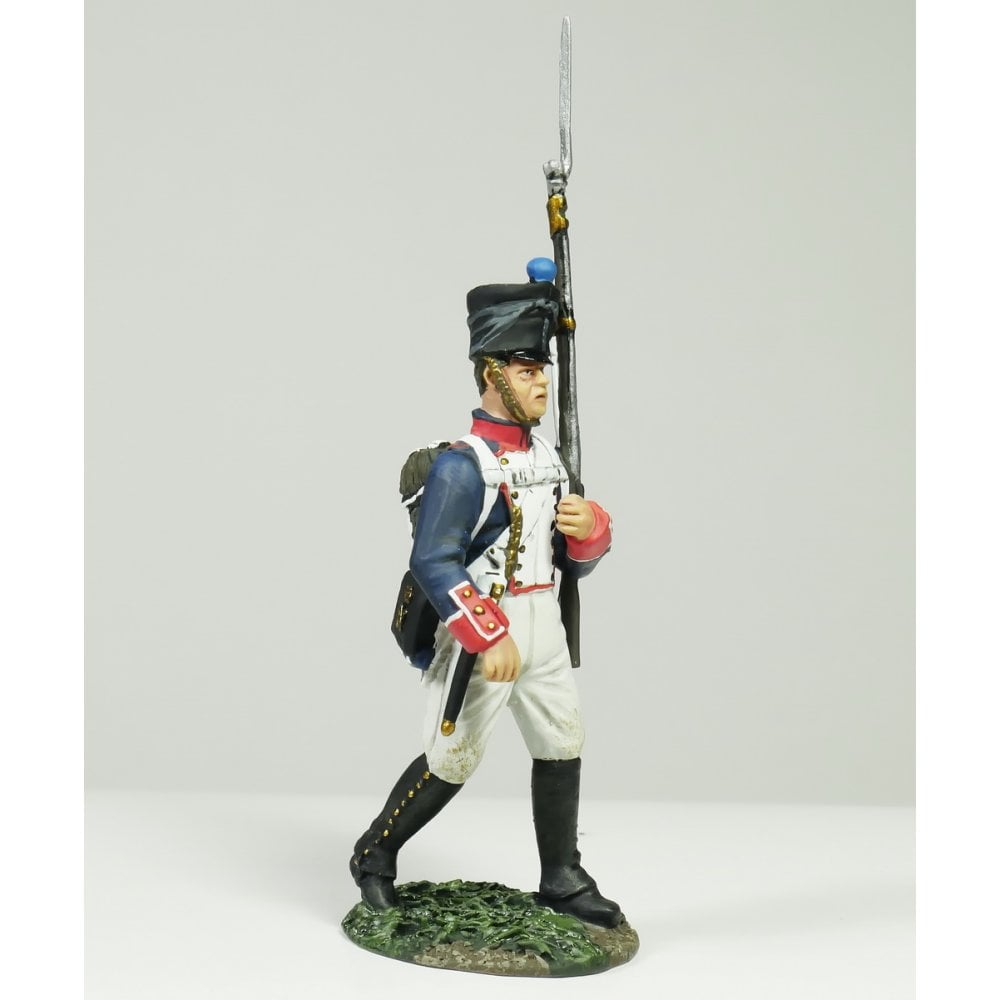 36077 - French Line Infantry Fusilier Marching No.1 - Chester Model Centre