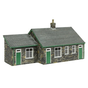Bachmann 44-0171G OO/OO9 Harbour Station Gents and Office - Green - Chester Model Centre