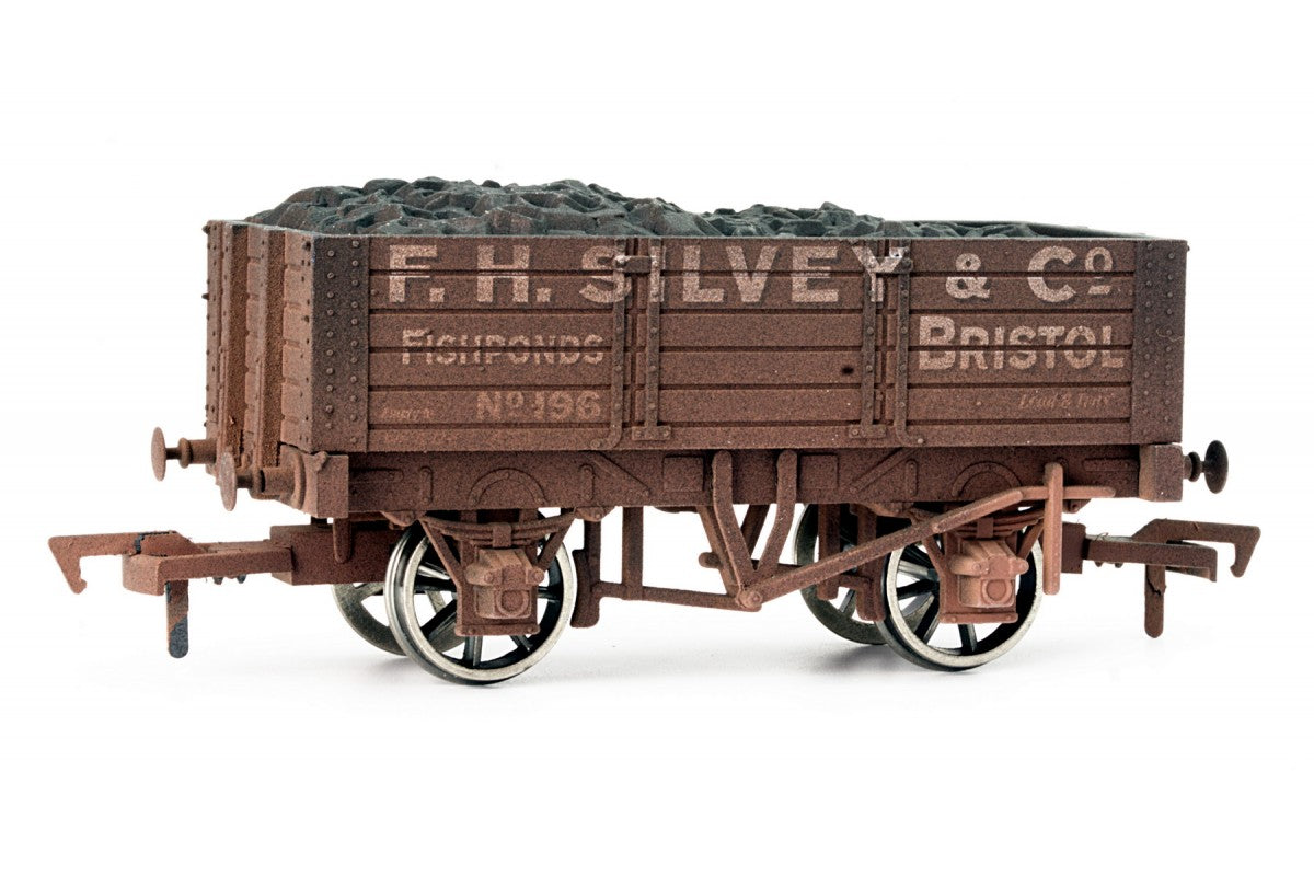 Dapol OO GAUGE 5 PLANK WAGON 9' WHEELBASE F H SILVEY WEATHERED - Chester Model Centre