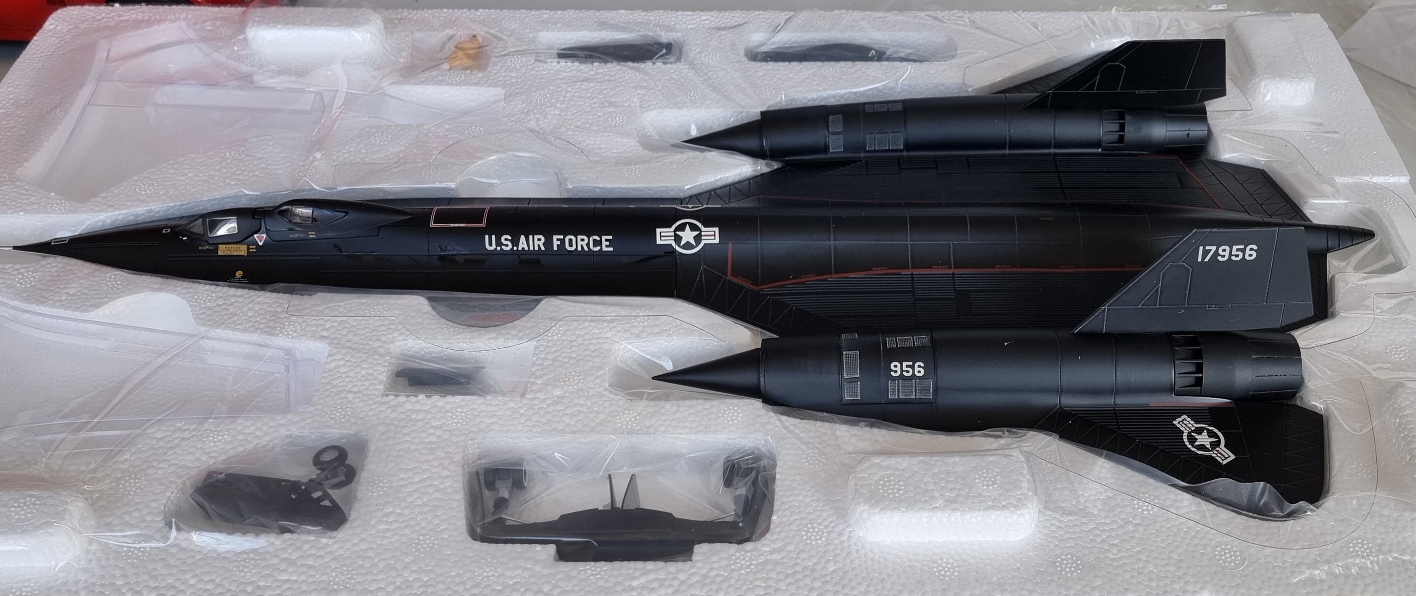 Century Wings CW001647 1:72 USAF SR-71A 9th SRW 61-7976