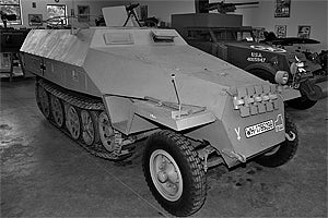 Sd.Kfz.251/1 Ausf.C - Chester Model Centre