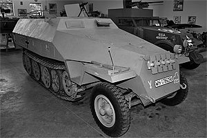 Sd.Kfz.251/1 Ausf.C - Chester Model Centre