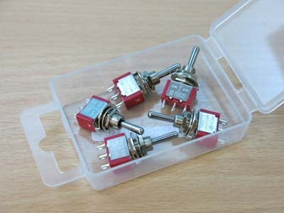 PACK OF 5 SPDT BIASED SWITCHES - Chester Model Centre