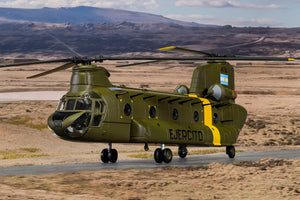 Corgi AA34217 Boeing CH-47C Chinook AE-520, Falklands War 1982 - Chester Model Centre
