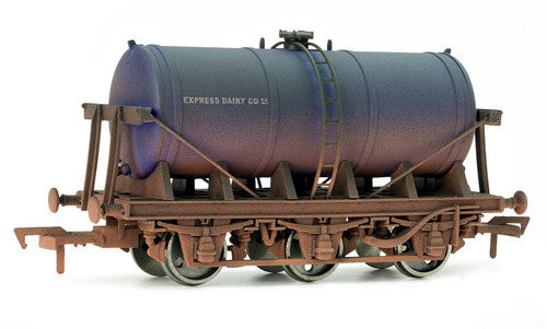 Dapol 4F-031-010 6 WHEEL MILK TANK EXPRESS DAIRY WEATHERED - Chester Model Centre