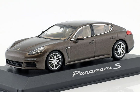 Minichamps 1:43 Porsche Panamera S Gen. II 2014 Mahogany - Chester Model Centre